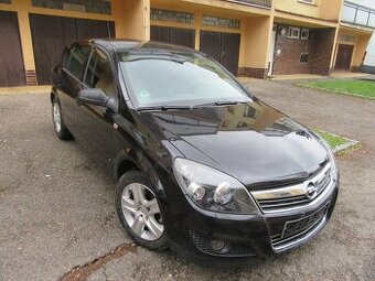 Astra 1,6 i - 1