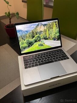 MacBook Pro 2016 s Touch Bar
