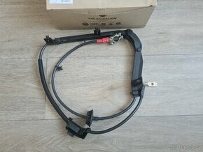 NOVÁ Kabeláž k baterii na + pól Superb 1 Passat B5
