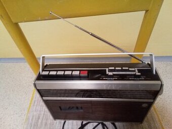 Rádio magnetofon ORION MODEL CS4DLm