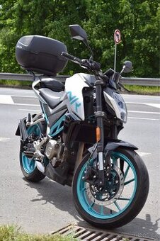 CFMOTO 300NK