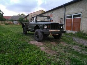 Jeep Kaiser M 715 V8