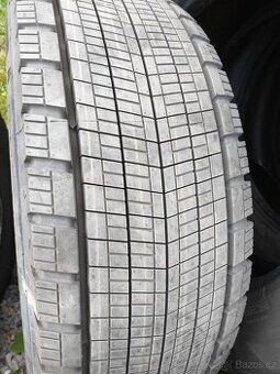 Pneu + Disk 295/60 r22,5