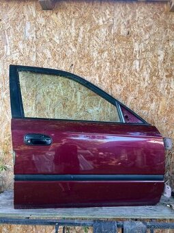Honda Civic 6G sedan dveře - Pravé Přední