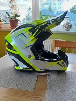 Prodám mx helmu AIROH - 1