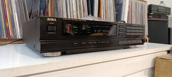 AIWA XT-005 AM/FM Synthesized Stereo Tuner