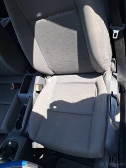 Interiér golf 5.  3 dvirko