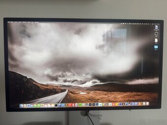 Apple Studio Display (s nastavitelnou výškou) v záruce