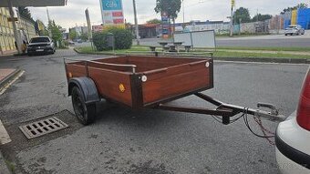 Přívěsný vozík