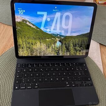 iPad Air M1 + magic keyboard
