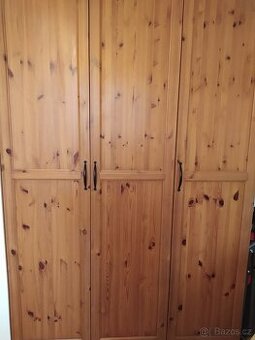 Prodám 3 ks starší dveře IKEA na korpus šatní skříňě