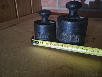 Stará závaží - 1kg a 2kg