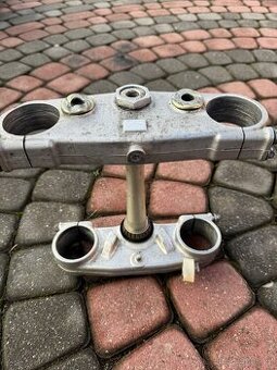 držáky vidlic horní a dolní můstky zavěšení honda cr 125