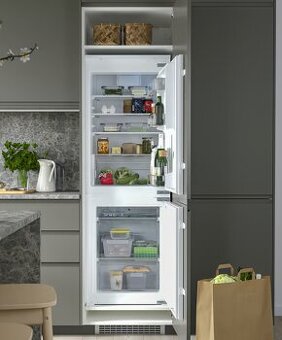 Ikea Räkall lednice s mrazákem PC 15000,-Kč