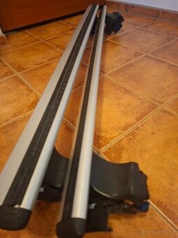 Příčníky Volvo V50