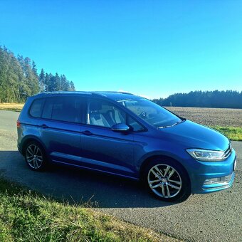VW Touran (5T1), 7-místní, 09/2016
