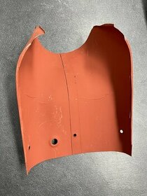 Vrchní plech prsíček JAWA 550, 555, Deluxe