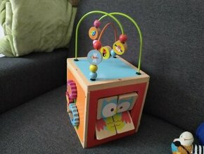 SCRATCH Dřevěná kostka s aktivitami