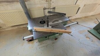 Kombinovaný stroj pila/fréza