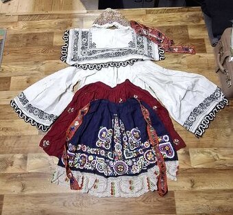 Starožitný Kyjovský dívčí kroj