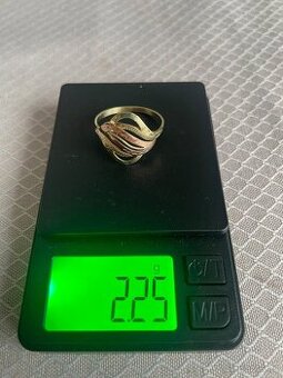 Zlatý dámský prsten 585 14k