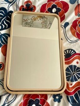 zrcadlo Ikea IKORNNES