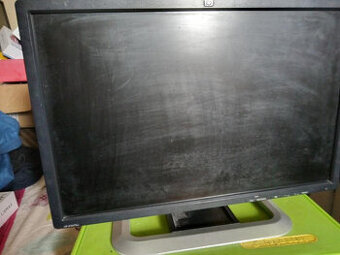 Monitor HP 24 palců 61 cm, se stojánkem