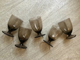 Skleničky pohárky kouřové sklo