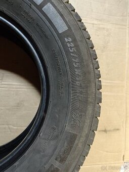Michelin agilis 225/75r16 C
