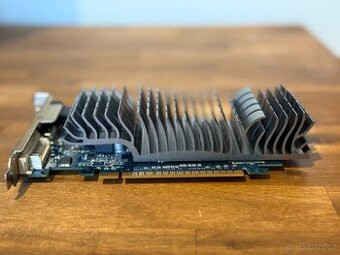 ASUS ENGT520 SILENT; GT 520