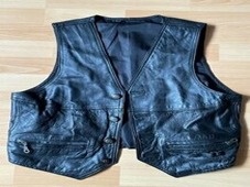 kožená vesta