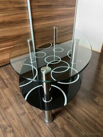 Prodám skleněný konferenční stolek