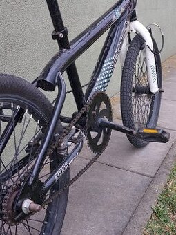 Dětské BMX kolo Vertigo s pegy