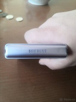Samsung flip 4