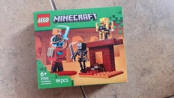 Lego Minecraft 21266 - 1