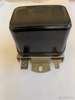 Relé 12V Dacia