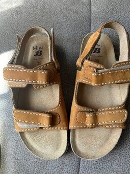 Kožené sandály Baťa vel 35 unisex nove