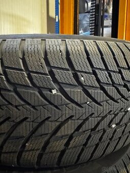 Pneumatiky Nokian 215/50 R 18 - 1