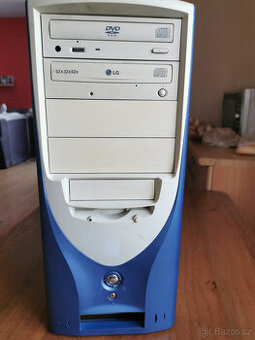 retro PC bedna Intel Pentium III 667MHz...