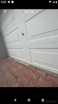 Prodám sekční garážová vrata cca 3000 x 2120 mm