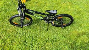 BMX Madd gear freesytle.
