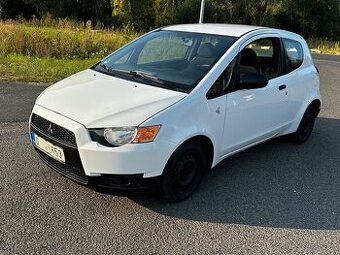 mitsubishi colt 1.1i 55kw, r.2009, klima,1.maj,stk