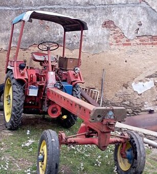Traktor RS 09