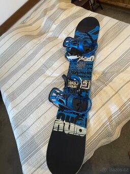 Snowboard GNU-Burton