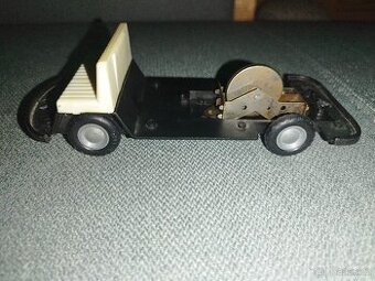 Podvozek na setrvačník asi od Foreign