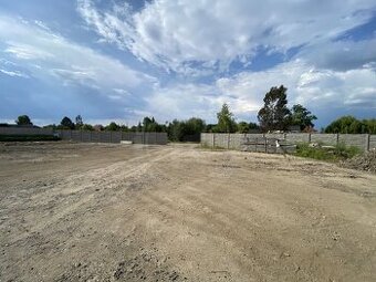 PRONÁJEM POZEMKU 1.200 M2, ROUDNÉ U ČESKÝCH BUDĚJOVIC - 1
