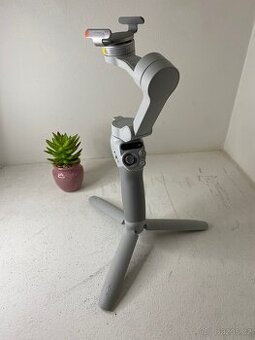 DJI Osmo Mobile SE – stabilizátor pro telefon - 1