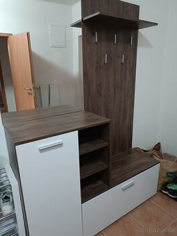 Předsíňová stěna