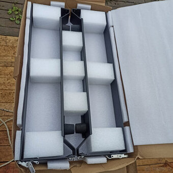 Rámeček na baterie Pylontech