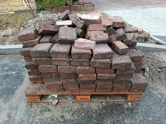 Zámková protiskluzová dlažba